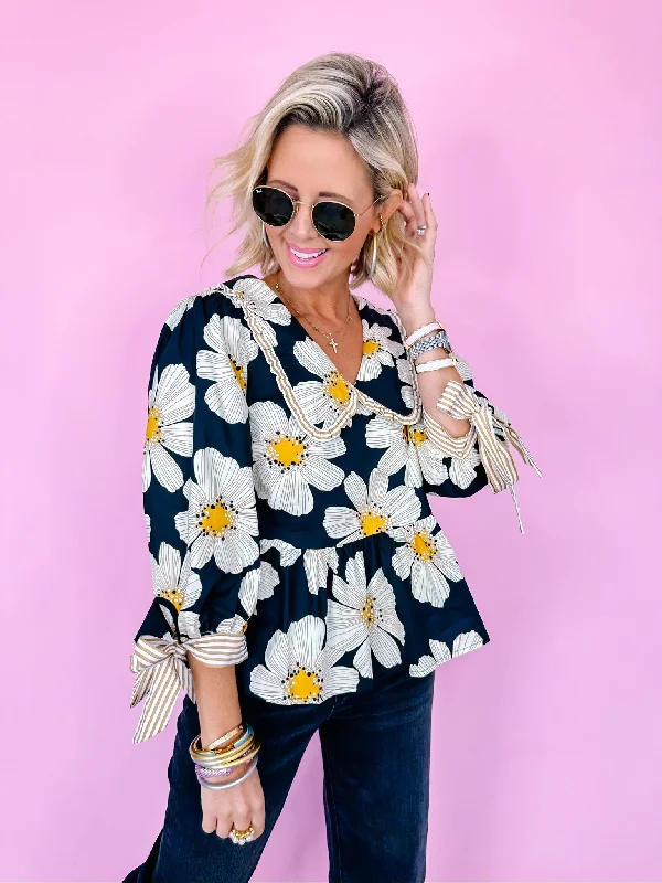 Stock Up And Save Before The Sale Ends DAISY DAYS COLLAR TOP - BLACK