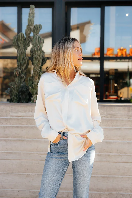 Flash Weekend Discounts – Shop Now Hilary Top-Ivory
