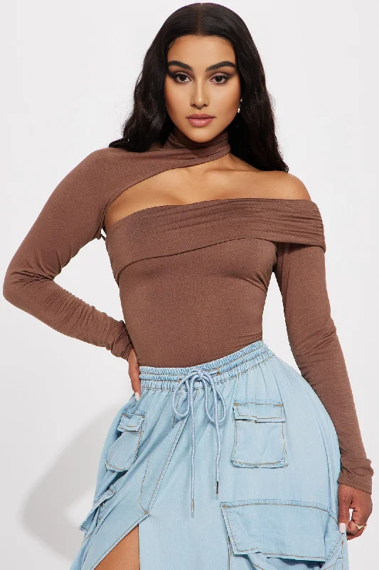 Big Savings, Bigger Style Ruched Cut Out Long-Sleeve Top