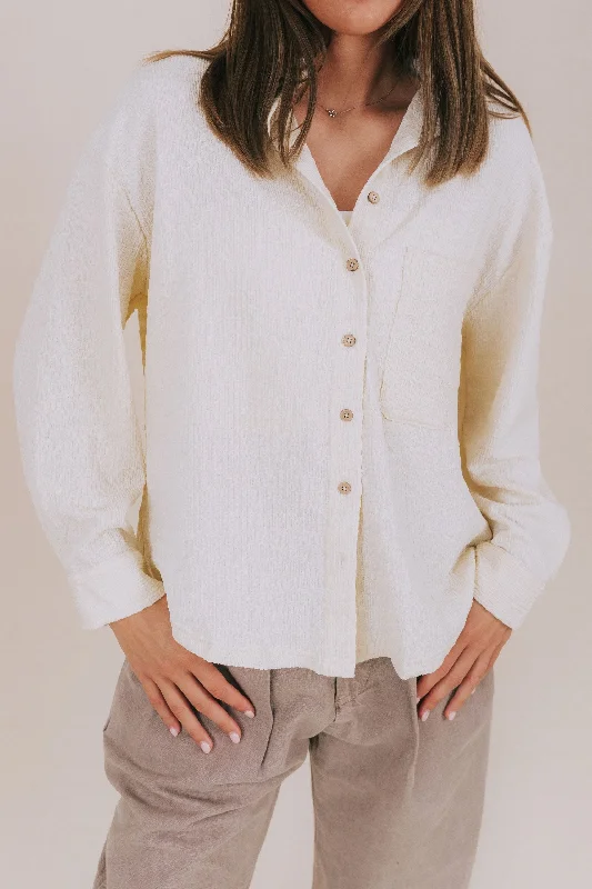 Fashion-Forward Looks At Low Prices In Daylight Top
