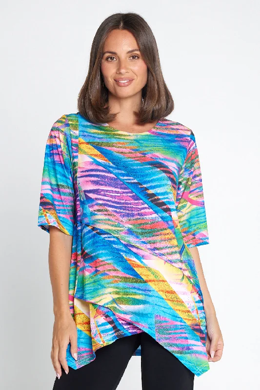 Unbeatable Deals While Supplies Last Judith Top - Rainbow Mirage