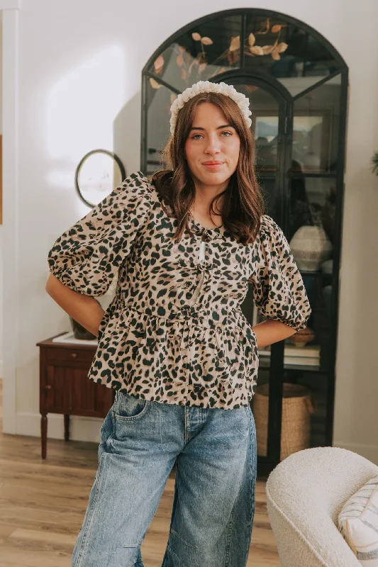 Romantic Fashion Discounts Empower Through Confidence Top